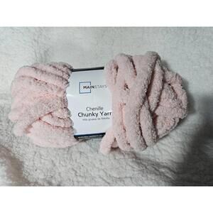 BNWT New Mainstays Chenille Chunky Yarn Pink So Soft 8oz 31.7 Yds 100% Polyester